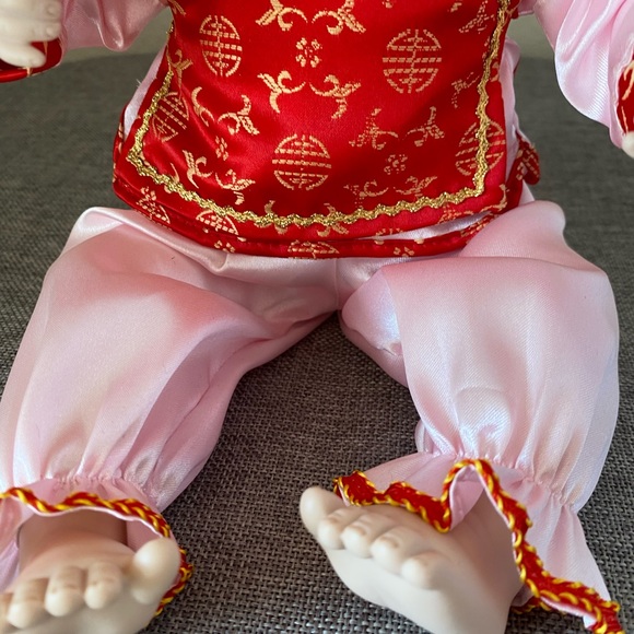 Mei Mei Porcelain Doll with stuffed Panda - Picture 6 of 10